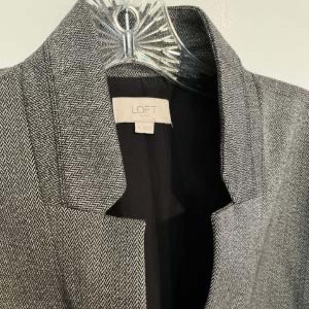 Loft Outlet Black/White Small Herringbone Blazer Like New, Size 6, Flawless